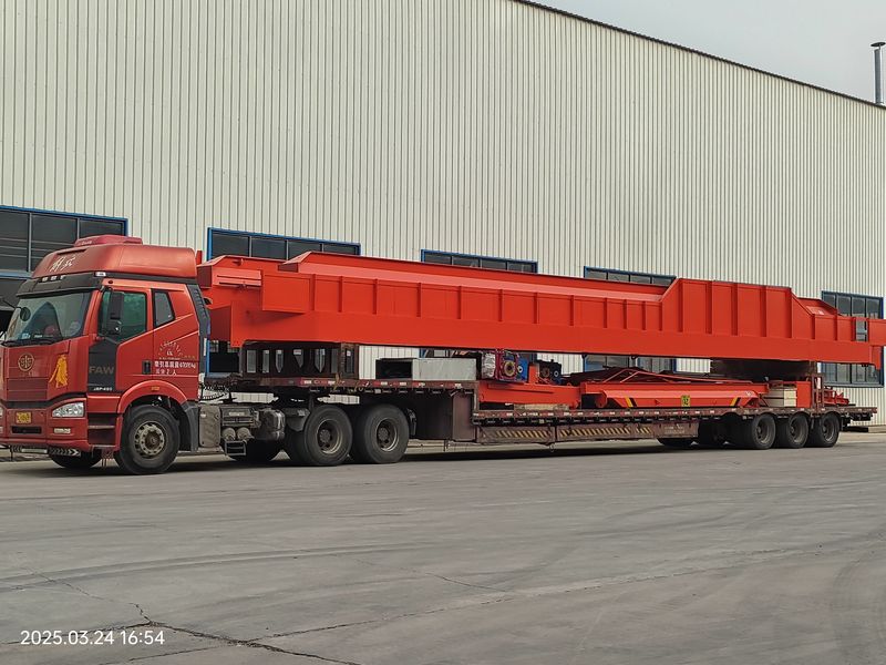 通用橋式起重機(jī) QDXX32/5t—19.5m 電動(dòng)單梁橋式起重機(jī) 2臺(tái) LD10t—16.5m 制作完成，發(fā)往河北石家莊交付客戶使用。