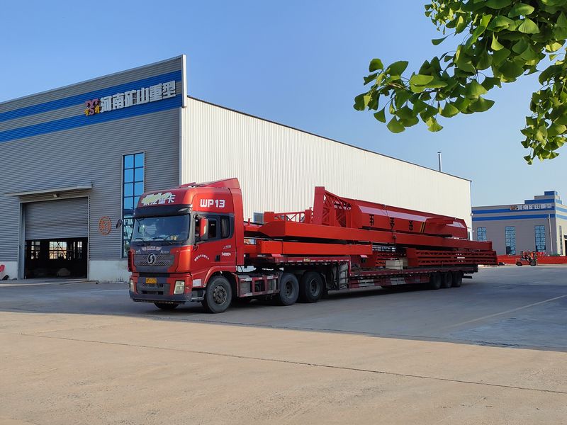 電動(dòng)葫蘆門式起重機(jī) 2臺(tái) MHxh10t—25m 外懸5/5m MHxh5t—23m 外懸4.5/4.5m 制作完成，發(fā)往青海交付客戶使用